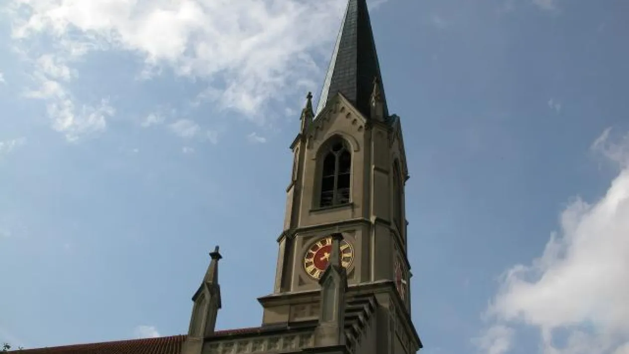 Kirchturm (Foto: Heinz Pfarrer)